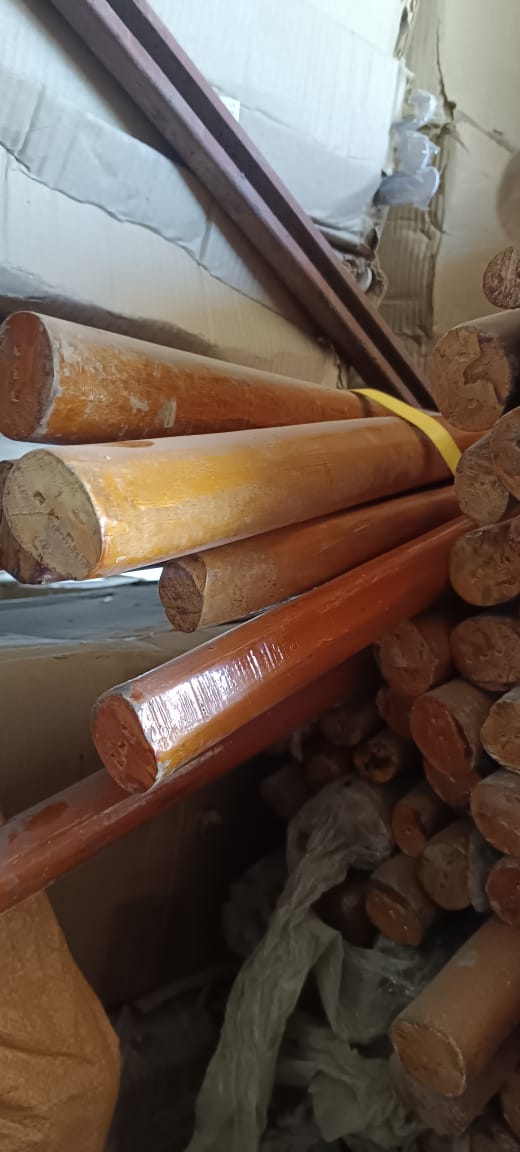 Powda Handle Wooden